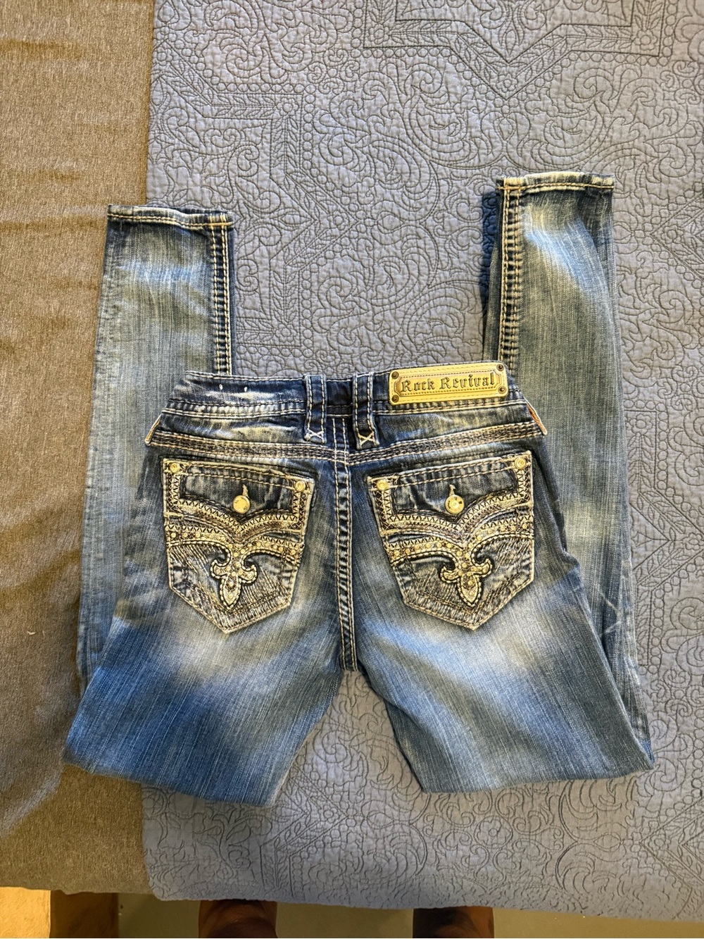 ROCK REVIVAL JEANS SZ26x27